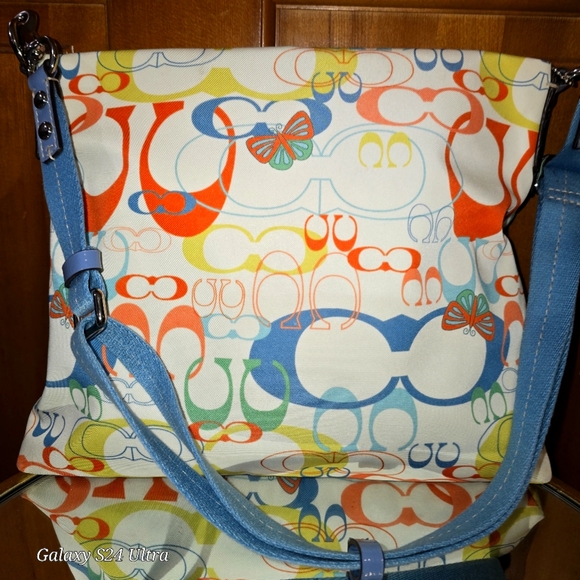 Coach Handbags - Coach optic butterfly crossbody bag